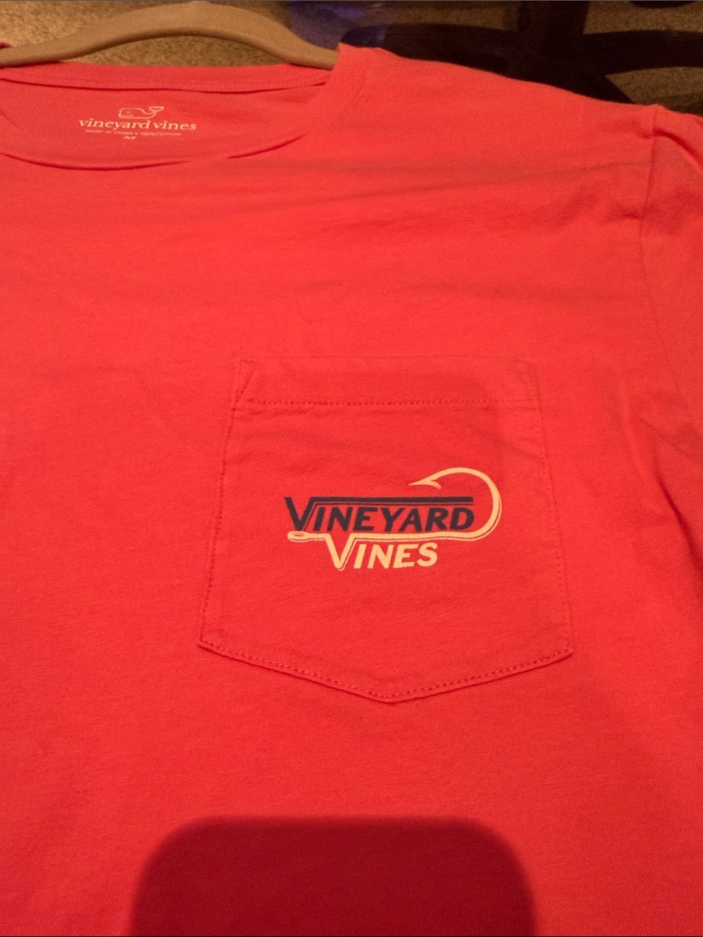 Vineyard Vines Coral Logo Pocket short sleeve T
